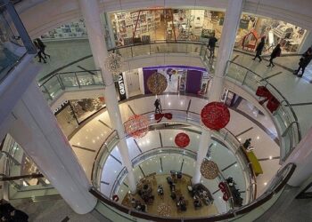 Sosyal medyayı sallayan iddiaya açıklama geldi: AVM’lere giriş ücretli mi olacak?
