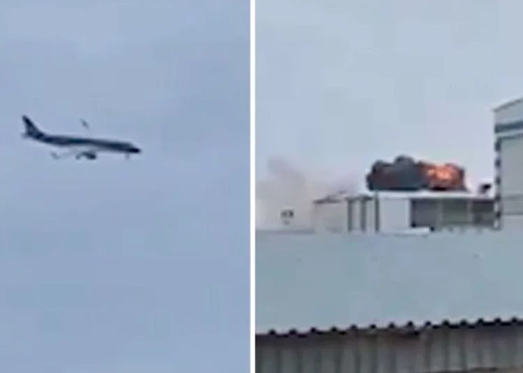 Azerbaycan yolcu uçağı Kazakistan’da düştü: Düşme anı kamerada