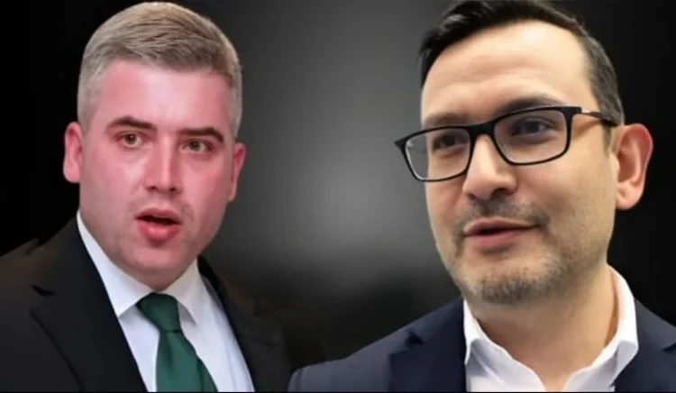 Sahte fatura skandalının odağındaki vakıfta iki istifa! AK Partili bakan eşi ve MHP yöneticisinin oğlu 1 Sahte fatura skandalının odağındaki vakıfta iki istifa! AK Partili bakan eşi ve MHP yöneticisinin oğlu