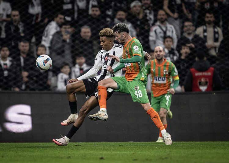 Son 8 maçta 1 galibiyet: Beşiktaş kötü gidişatı durduramıyor 1 Son 8 maçta 1 galibiyet: Beşiktaş kötü gidişatı durduramıyor
