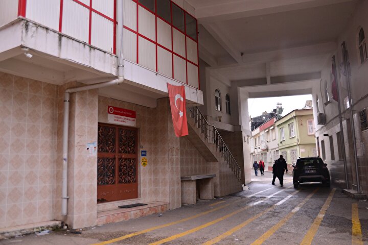 Bu caminin altından sokak ve yol geçiyor! 4 Bu caminin altından sokak ve yol geçiyor!