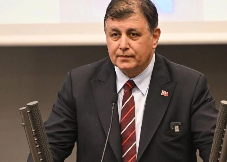 İzmir Büyükşehir Belediye Başkanı Cemil Tugay'dan 'AK Parti'ye geçiyor' iddiası için açıklama 1 İzmir Büyükşehir Belediye Başkanı Cemil Tugay’dan ‘AK Parti’ye geçiyor’ iddiası için açıklama