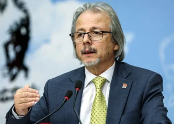 CHP Genel Başkan Yardımcısı’na göre HTŞ’ye İsrail yardım ediyor! 2 CHP Genel Başkan Yardımcısı’na göre HTŞ’ye İsrail yardım ediyor!