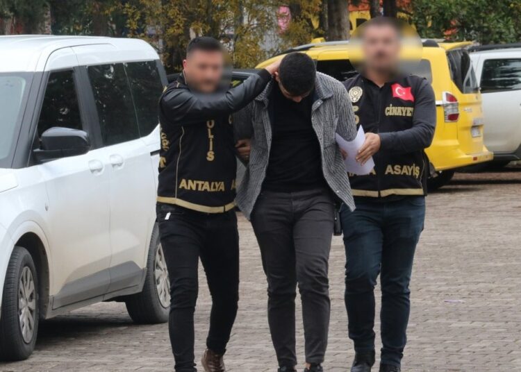 Bin liralık borcunu istedi, dövülerek öldürüldü