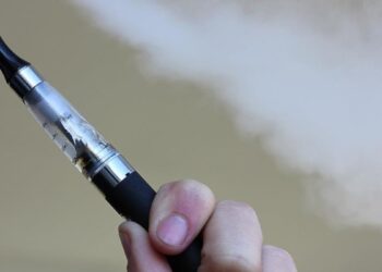 Elektronik sigara ticaretine ve alkol damıtımına hapis cezası geliyor