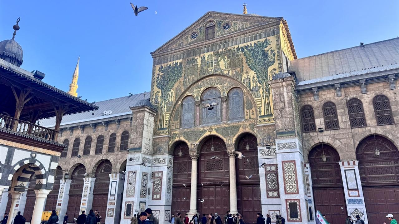 Şam'daki Emevi Camii'nde tarihi anlar 5 Şam'daki Emevi Camii'nde tarihi anlar