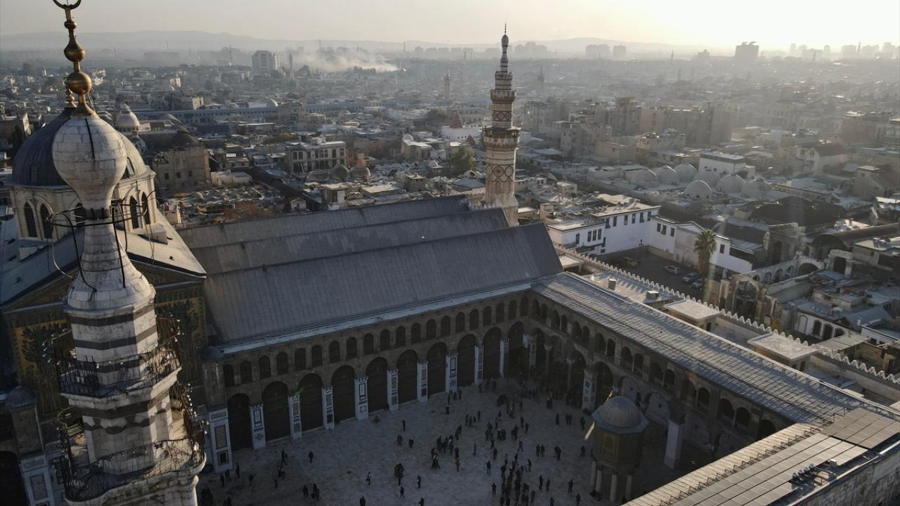 Şam'daki Emevi Camii'nde tarihi anlar 3 Şam'daki Emevi Camii'nde tarihi anlar