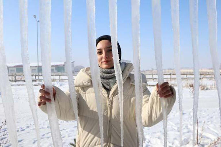 Erzurumluların kâbusu oldu: Yolda yürümeye korkuyorlar!