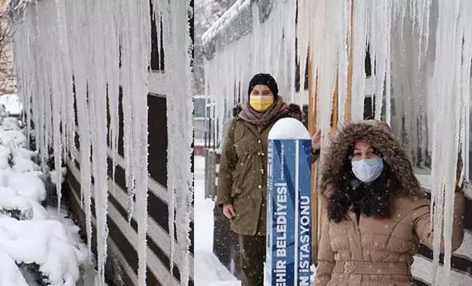 Erzurumluların kâbusu oldu: Yolda yürümeye korkuyorlar!