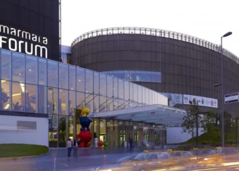 İflasın eşiğindeki Forum AVM’leri, LC Waikiki’nin sahibi satın aldı