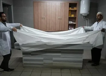 Gassallar mesleklerinin zorluklarını anlattı: Zihnimizde kalmasın diye ölülerin yüzlerine bakmıyoruz! 1 Gassallar mesleklerinin zorluklarını anlattı: Zihnimizde kalmasın diye ölülerin yüzlerine bakmıyoruz!