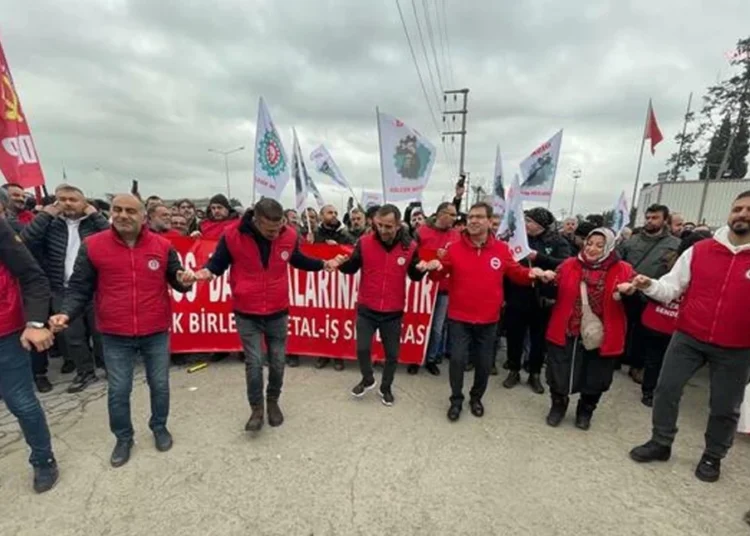 Birleşik Metal-İş’in grevi ‘milli güvenliği tehdit’ ediyormuş! 60 gün durduruldu