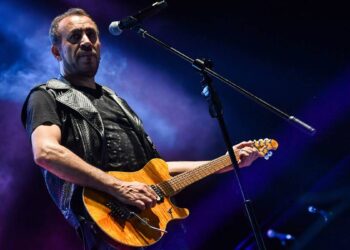 Hastaneye kaldırılan Haluk Levent korkuttu