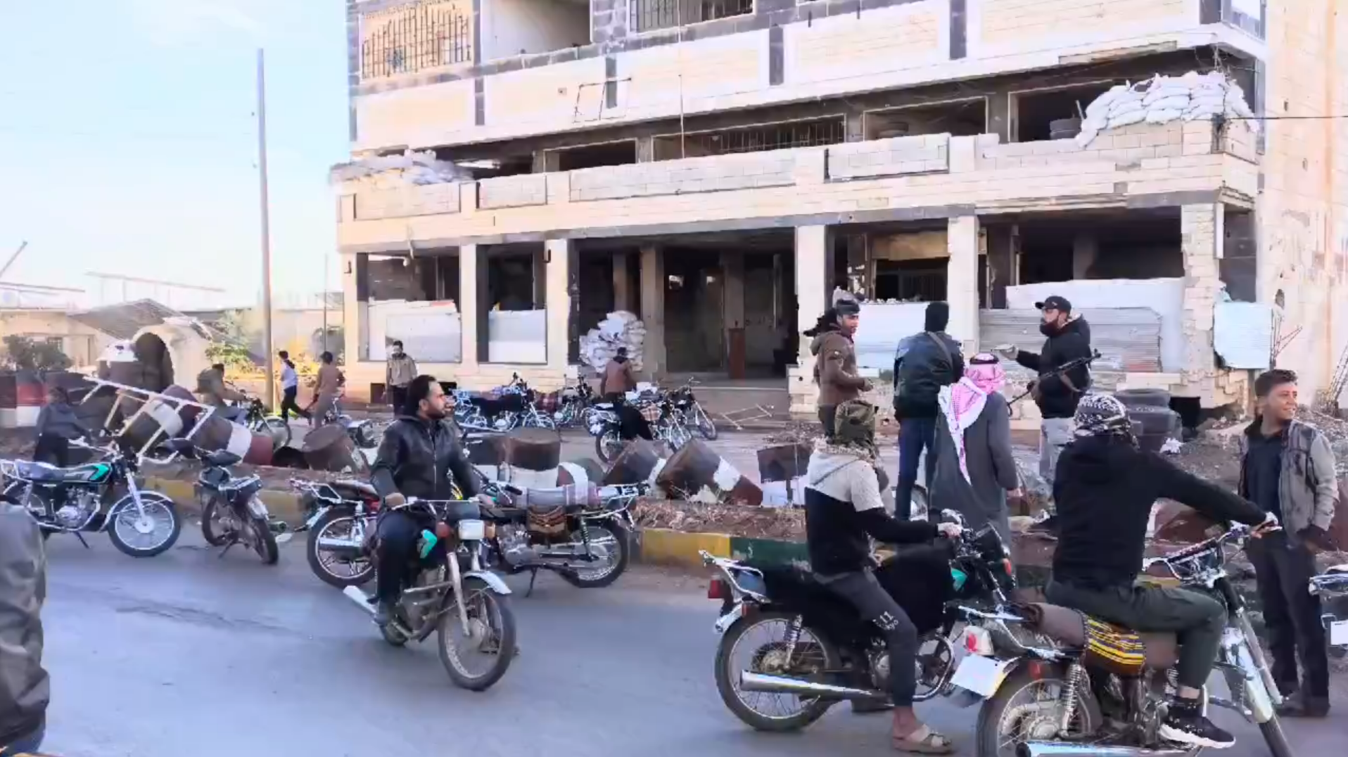 Halep ve Hama’dan sonra Humus da ellerinden gitti, Şam rejimi düşecek mi?