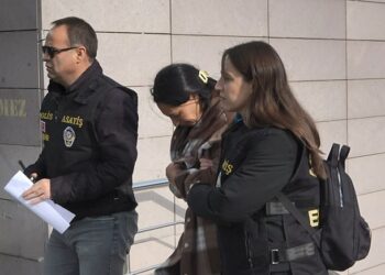 291 yıl hapis cezası bulunan kadını 12. hamileliği yeniden kurtardı