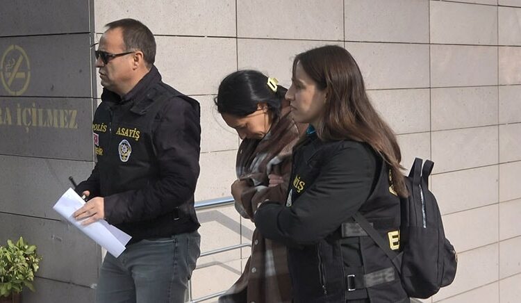 291 yıl hapis cezası bulunan kadını 12. hamileliği yeniden kurtardı 1 291 yıl hapis cezası bulunan kadını 12. hamileliği yeniden kurtardı