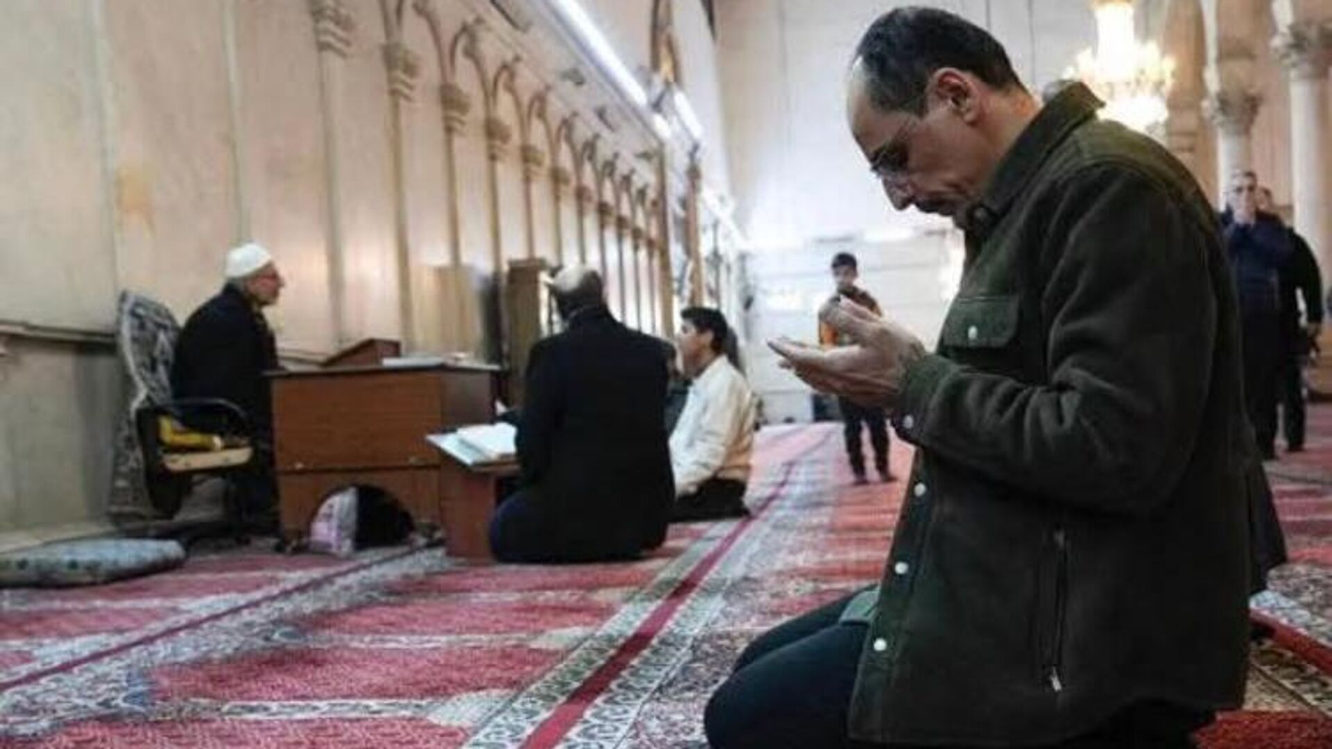 Hüsnü Yusuf Turabiç yazdı l İki fotoğraf arasında Ankara! 2 Hüsnü Yusuf Turabiç yazdı l İki fotoğraf arasında Ankara!
