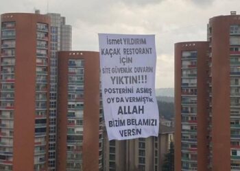 AK Partili belediye başkanına dev pankartla protesto: Oy vermiştik, Allah belamızı versin