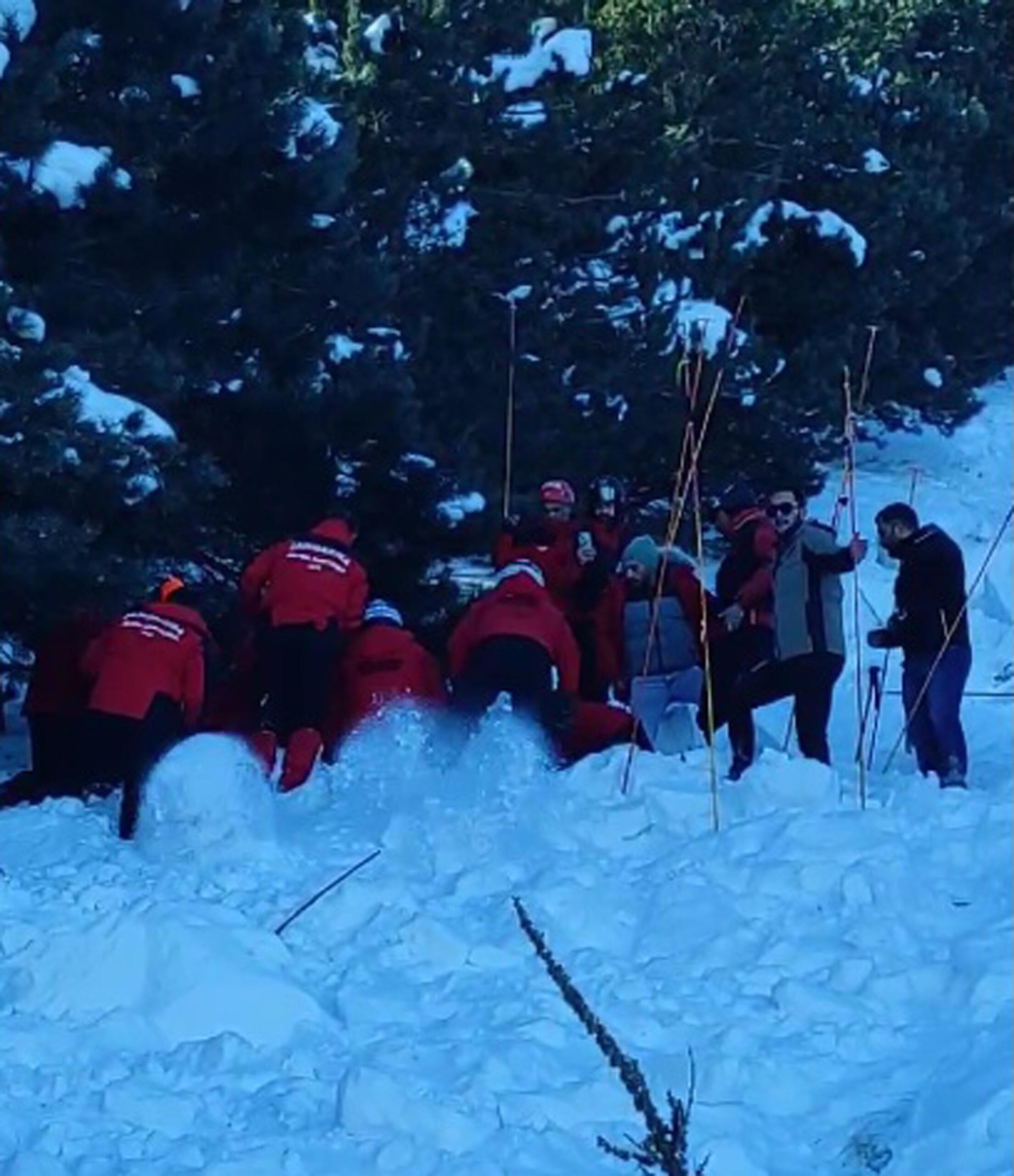 Çığ altında kalan genç judocu kurtarılamadı 2 Çığ altında kalan genç judocu kurtarılamadı