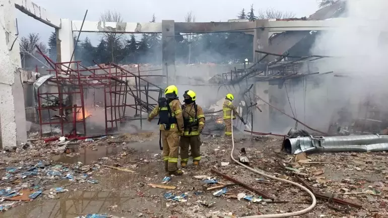 Balıkesir'de patlayan fabrikanın ortağı Kalyoncu çıktı 3 Balıkesir'de patlayan fabrikanın ortağı Kalyoncu çıktı