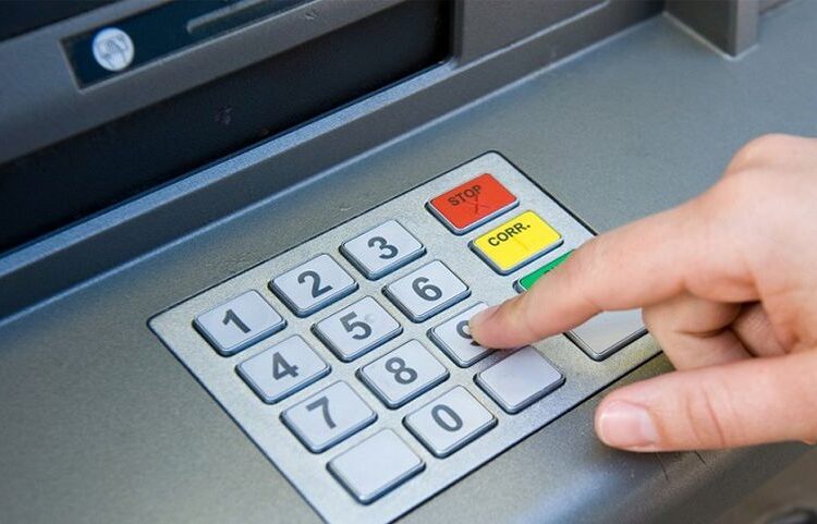 Kart şifrelerinde yeni dönem: ATM’ler bu şifreye sahip olanların kartını yutacak!