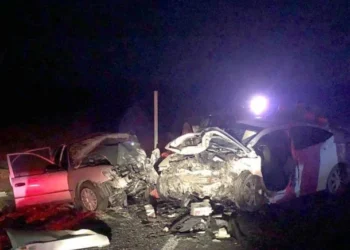 İki otomobil kafa kafaya çarpıştı: 4 ölü, 2 yaralı