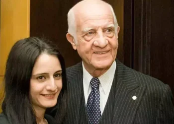 İpek Kıraç, babasının evliliği sonrası vasi talebinde bulundu: Babam tuzağa düşürülmüş olabilir