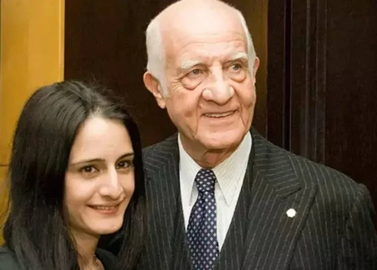 İpek Kıraç, babasının evliliği sonrası vasi talebinde bulundu: Babam tuzağa düşürülmüş olabilir