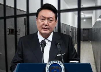 Sıkıyönetim ilan eden Güney Kore Devlet Başkanı için gözaltı talebi!