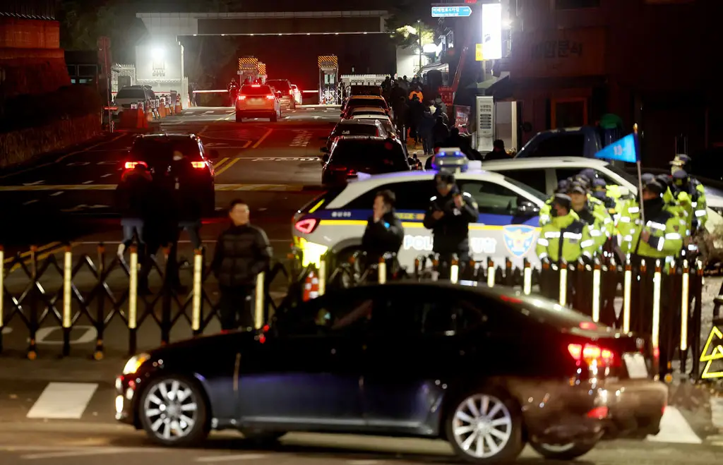 Sıkıyönetim ilan eden Güney Kore Devlet Başkanı için gözaltı talebi!