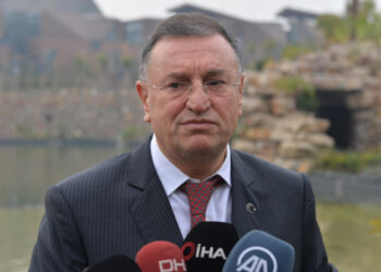 Lütfü Savaş, CHP’den ihraç edildi