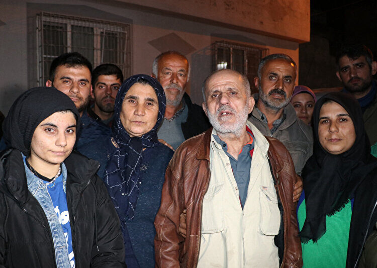 Suriye zindanlarındaki 21 yıllık esareti sona erdi 1 Suriye zindanlarındaki 21 yıllık esareti sona erdi