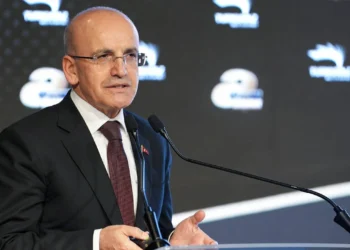 Mehmet Şimşek: Asgari ücret enflasyonun üzerinde artıyor