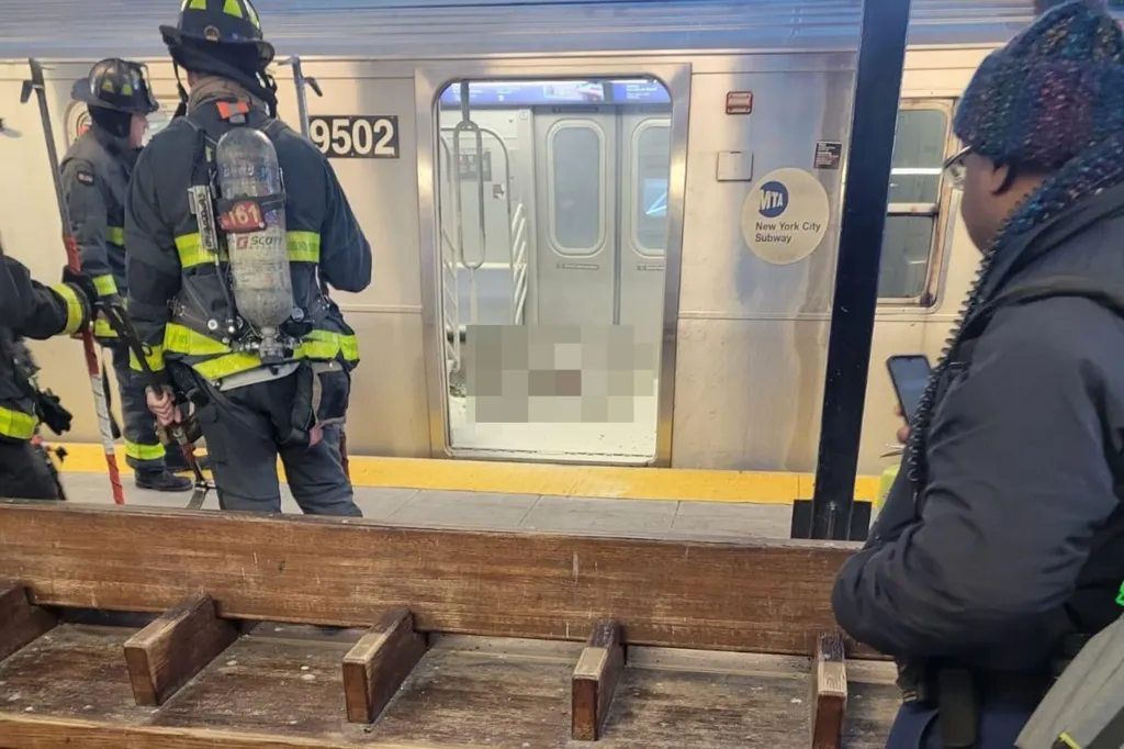 Metroda uyuyan kadını diri diri yaktı 3 Metroda uyuyan kadını diri diri yaktı