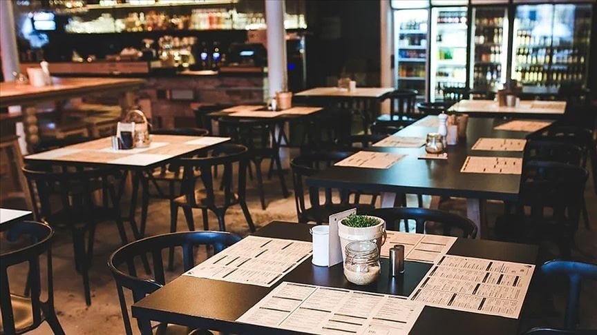 İstanbul’da kimi restoranlar, 1.500 TL gibi ‘minimum harcama limiti’ başlattı