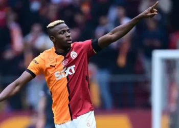 Victor Osimhen transferine yolsuzluk soruşturması: Napoli’nin iki ofisine baskın yapıldı