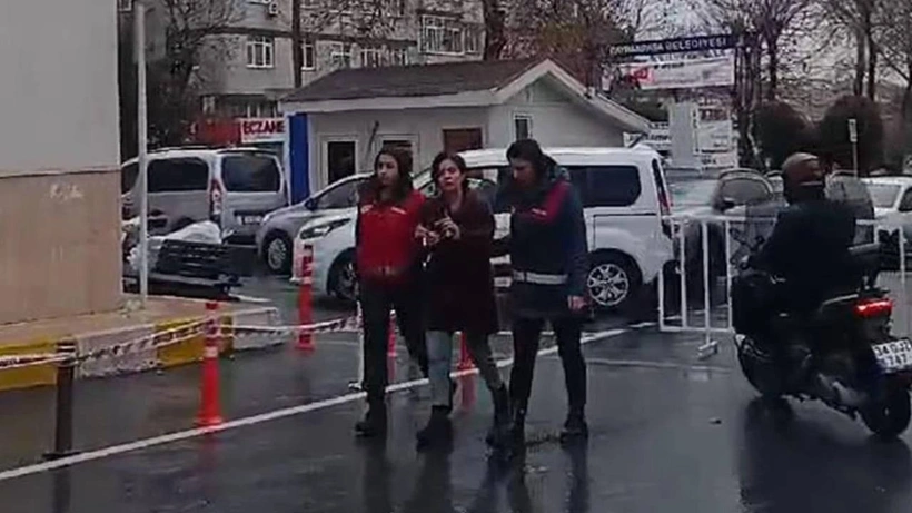 Ev hapsindeki Özlem Gürses, ‘Para Politika’ programını evinden yaptı 2 Ev hapsindeki Özlem Gürses, ‘Para Politika’ programını evinden yaptı