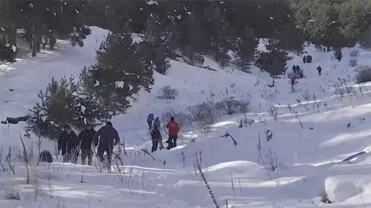 Palandöken'de çığ felaketi: 1 genç sporcu hayatını kaybetti! 4 Palandöken'de çığ felaketi: 1 genç sporcu hayatını kaybetti!