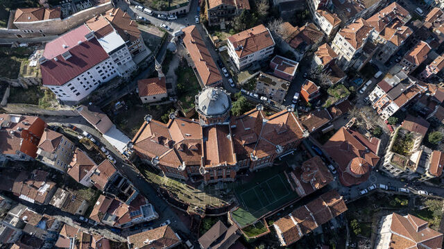 Tarihî Fener Rum Okulu, kermes dolayısıyla herkesin ziyaretine açıldı