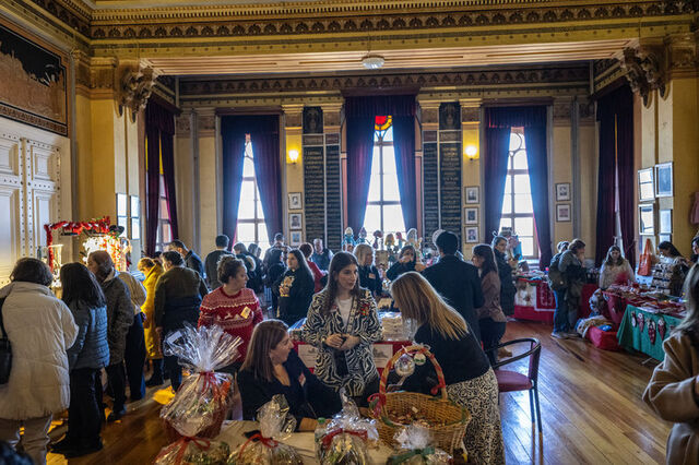 Tarihî Fener Rum Okulu, kermes dolayısıyla herkesin ziyaretine açıldı