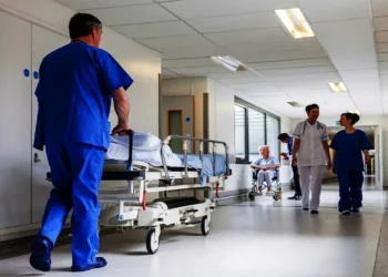 Hastanelere 26 bin 673 sözleşmeli sağlık personeli alınacak!