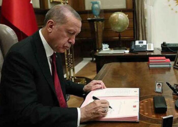 İdari İşler Başkanlığı kaldırıldı, yeniden Cumhurbaşkanlığı Genel Sekreterliği oluşturuldu