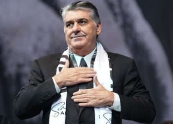 Beşiktaş’ın yeni başkanı Serdal Adalı