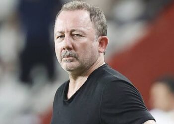 İlk görüşme gerçekleşti: Sergen Yalçın, Beşiktaş yolunda