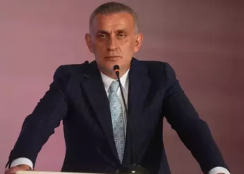 TFF Başkanı Hacıosmanoğlu'ndan eleştirilere sert cevap 4 TFF Başkanı’ndan Dursun Özbek’e yanıt: Sınırları zorluyor!