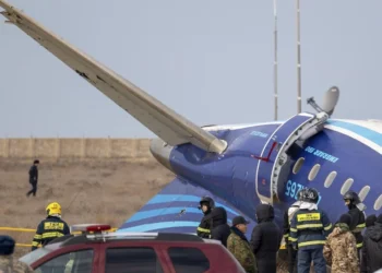 Düşen uçakla ilgili Kazakistan ve Rusya’dan açıklama!