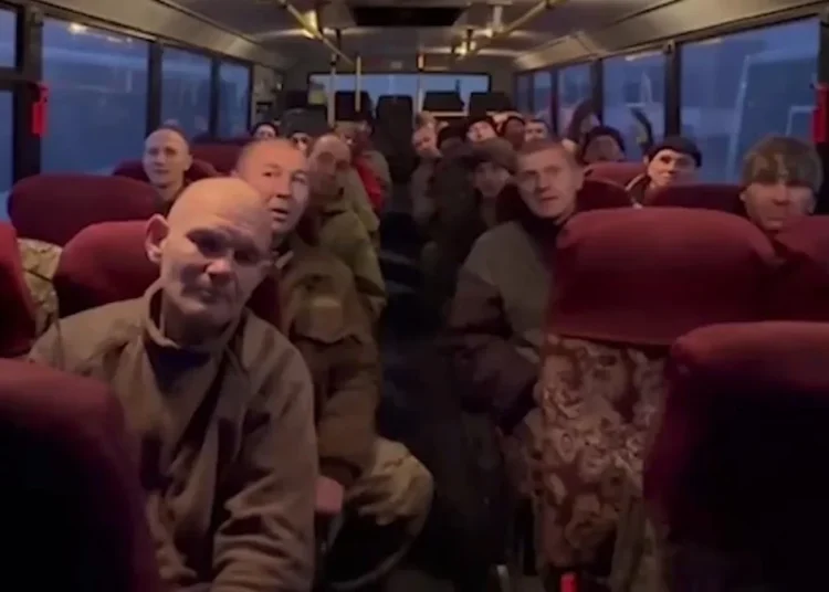 Rusya ve Ukrayna esirleri takas etti