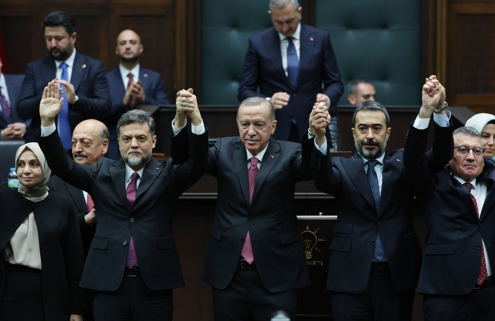 Gelecek Partisi'nden istifa eden Nedim Yamalı AK Parti'ye katıldı 2 Gelecek Partisi'nden istifa eden Nedim Yamalı AK Parti'ye katıldı
