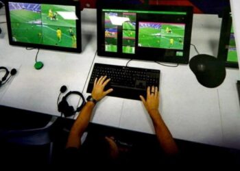 Yabancı VAR hakemlerinin maaşı ortaya çıktı: Yol ve yemek hariç…