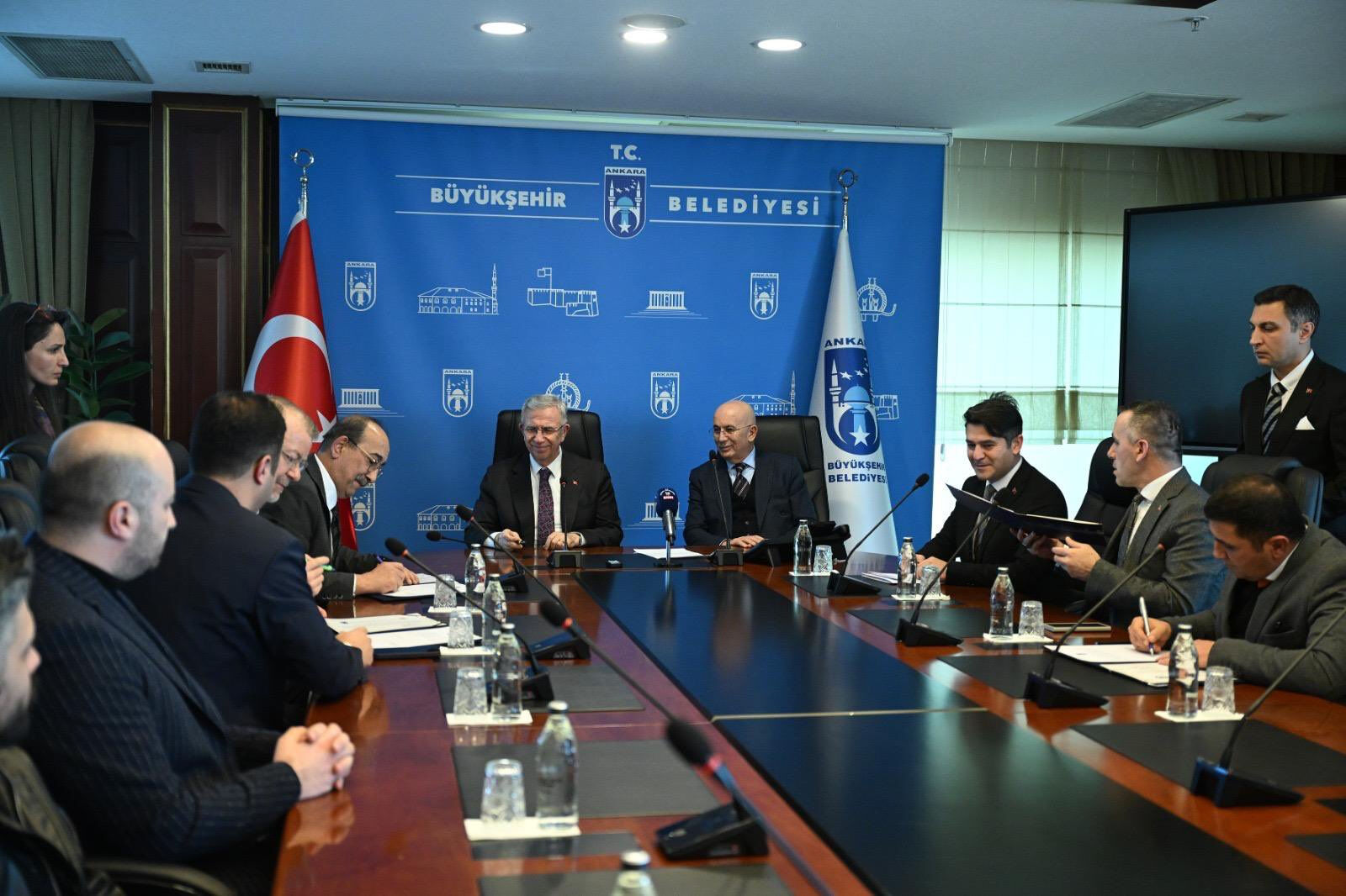 Ankara Büyükşehir Belediyesi’nde en düşük maaş 44 bin liraya çıkarıldı